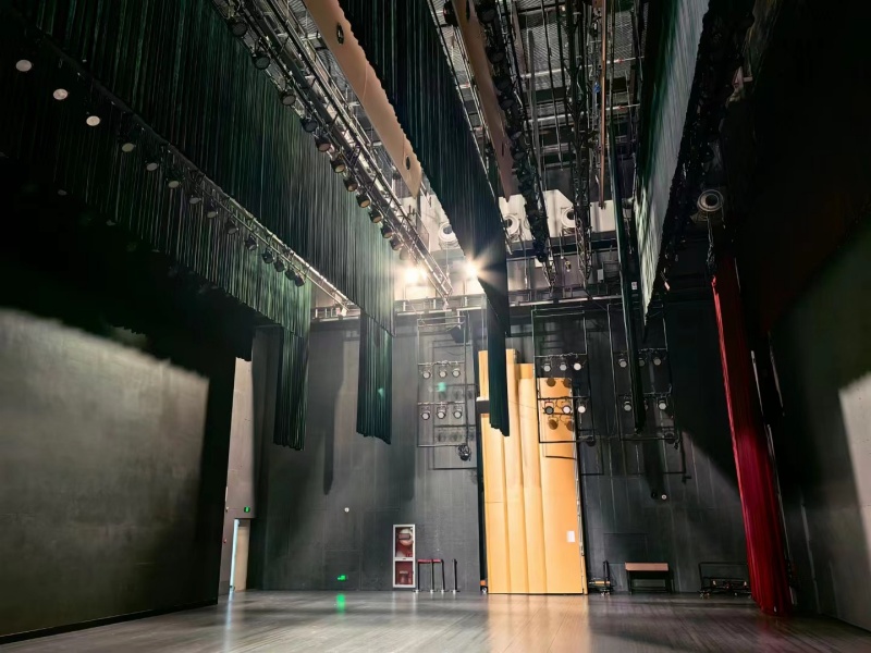 專注高品質設備供應，用硬核產品征服海外市場&mdash;&mdash;我公司成功拿下蒙古國扎門烏德某劇場舞臺設備?